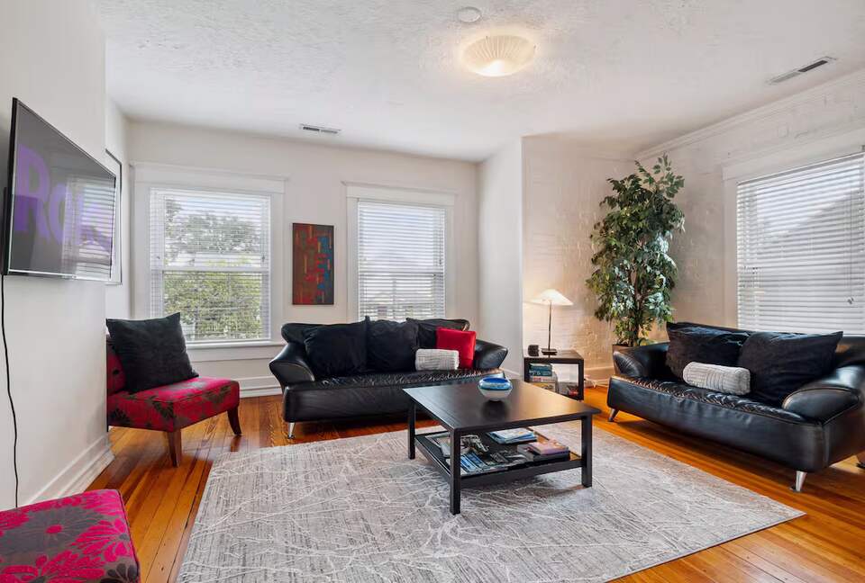 Elegant Southside Residence | A Walkable Historic Chattanooga Retreat - Chattanooga, Tennessee