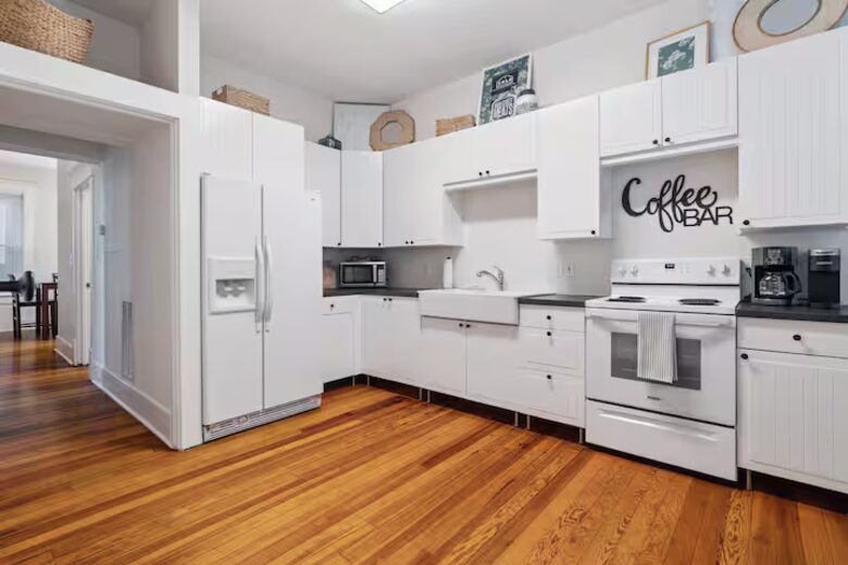 Elegant Southside Residence | A Walkable Historic Chattanooga Retreat - Chattanooga, Tennessee