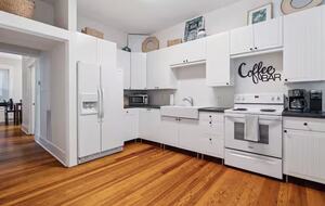 Elegant Southside Residence | A Walkable Historic Chattanooga Retreat - Chattanooga, Tennessee