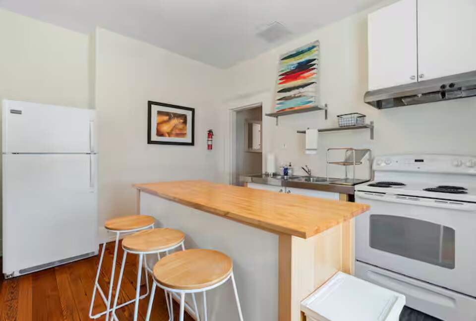 Elegant Southside Residence | A Walkable Historic Chattanooga Retreat - Chattanooga, Tennessee