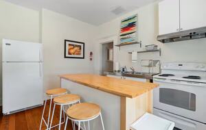 Elegant Southside Residence | A Walkable Historic Chattanooga Retreat - Chattanooga, Tennessee