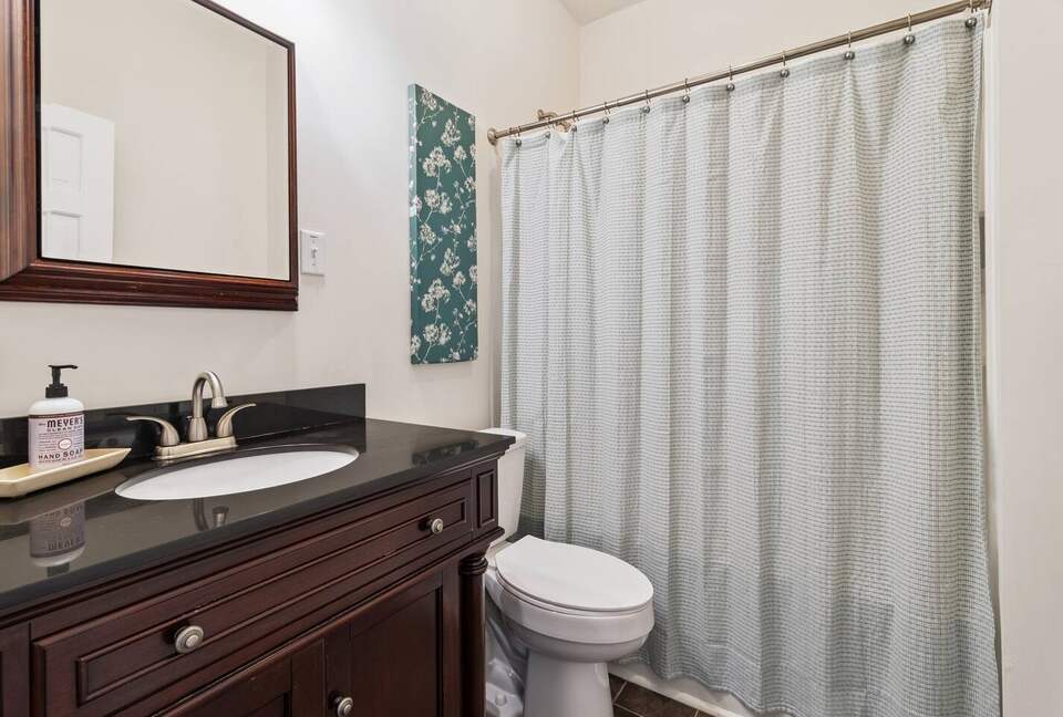 Elegant Southside Residence | A Walkable Historic Chattanooga Retreat - Chattanooga, Tennessee