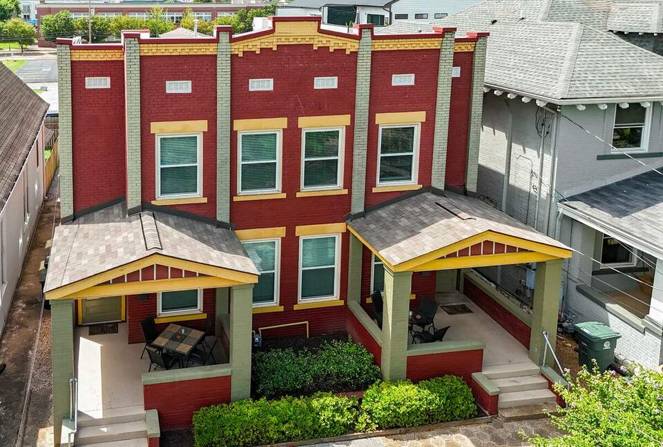 Elegant Southside Residence | A Walkable Historic Chattanooga Retreat - Chattanooga, Tennessee