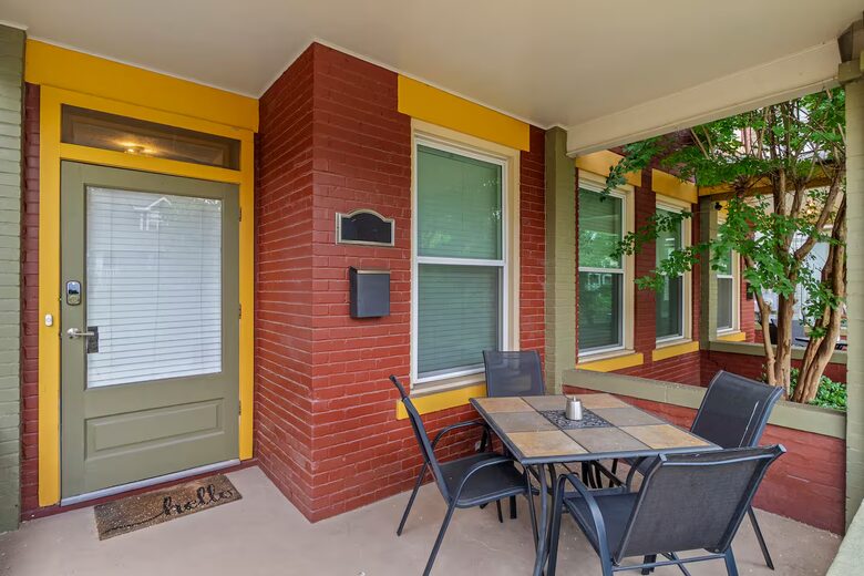 Elegant Southside Residence | A Walkable Historic Chattanooga Retreat - Chattanooga, Tennessee