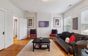 Elegant Southside Residence | A Walkable Historic Chattanooga Retreat - Chattanooga, Tennessee