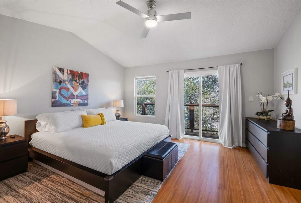 Serene Twinberry Townhome | A Refined Retreat in Westlake Hills - Austin, Texas