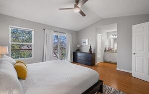 Serene Twinberry Townhome | A Refined Retreat in Westlake Hills - Austin, Texas