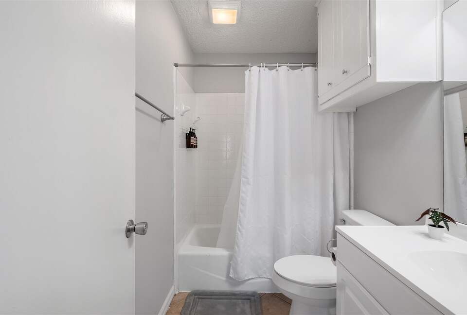 Serene Twinberry Townhome | A Refined Retreat in Westlake Hills - Austin, Texas