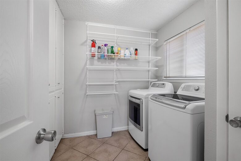 Serene Twinberry Townhome | A Refined Retreat in Westlake Hills - Austin, Texas