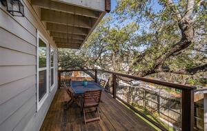 Serene Twinberry Townhome | A Refined Retreat in Westlake Hills - Austin, Texas
