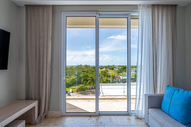 Ambergris Caye Coastal Retreat - San Pedro, Belize