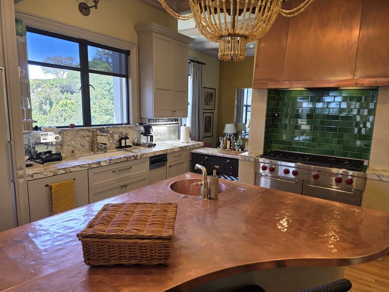 kitchen, Wolf stove and indoor BBQ grill