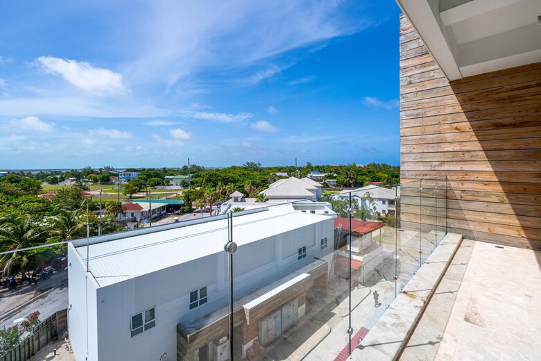 Ambergris Caye Coastal Retreat - San Pedro, Belize