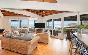 "The Yallingup Beach House" - a panoramic surf & sunset retreat - Yallingup, Australia