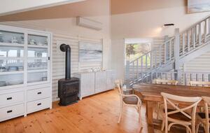 "The Yallingup Beach House" - a panoramic surf & sunset retreat - Yallingup, Australia