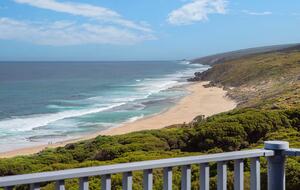 "The Yallingup Beach House" - a panoramic surf & sunset retreat - Yallingup, Australia