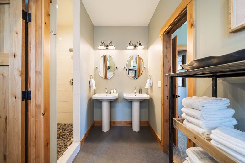 The Lookout at Vineyard Park - Chelan, Washington