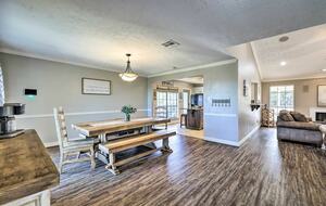 Lakeside Vista Retreat | A Refined Canyon Lake Escape - Canyon Lake, Texas