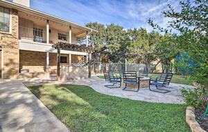 Lakeside Vista Retreat | A Refined Canyon Lake Escape - Canyon Lake, Texas