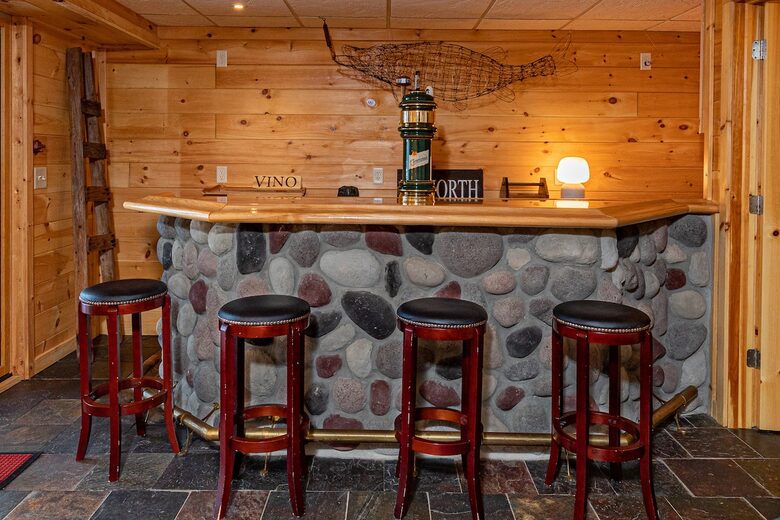 Lakeside Escape with Year-Round Adventure - Tomahawk, Wisconsin