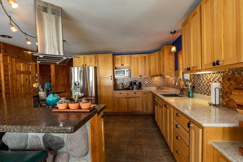 Lakeside Escape with Year-Round Adventure - Tomahawk, Wisconsin