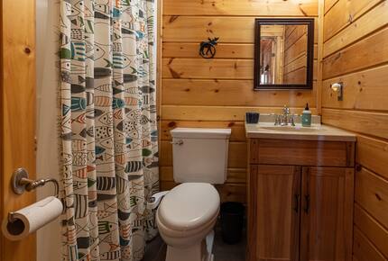 Lakeside Escape with Year-Round Adventure - Tomahawk, Wisconsin