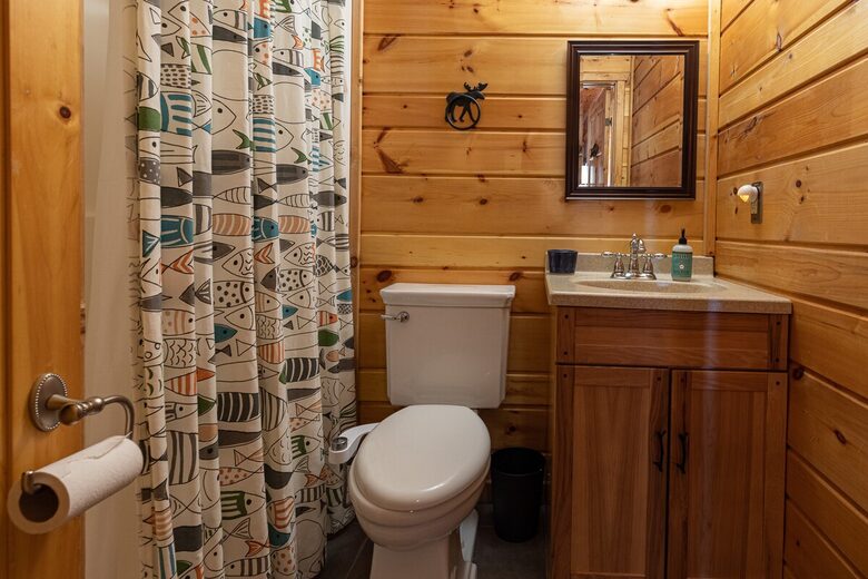 Lakeside Escape with Year-Round Adventure - Tomahawk, Wisconsin