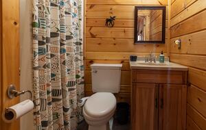 Lakeside Escape with Year-Round Adventure - Tomahawk, Wisconsin