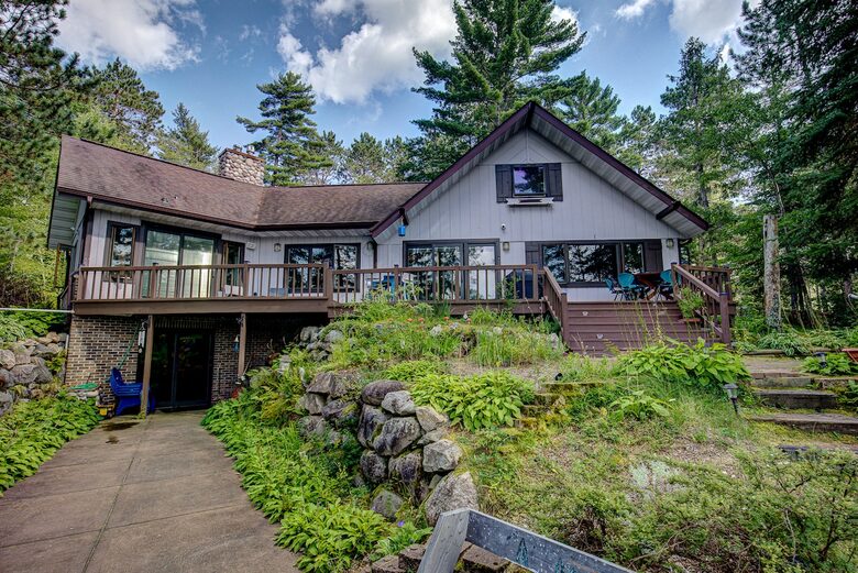 Lakeside Escape with Year-Round Adventure - Tomahawk, Wisconsin