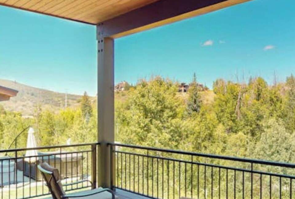Elevated Comfort in Steamboat Springs - Steamboat Springs, Colorado