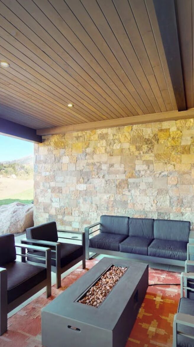 Elevated Comfort in Steamboat Springs - Steamboat Springs, Colorado