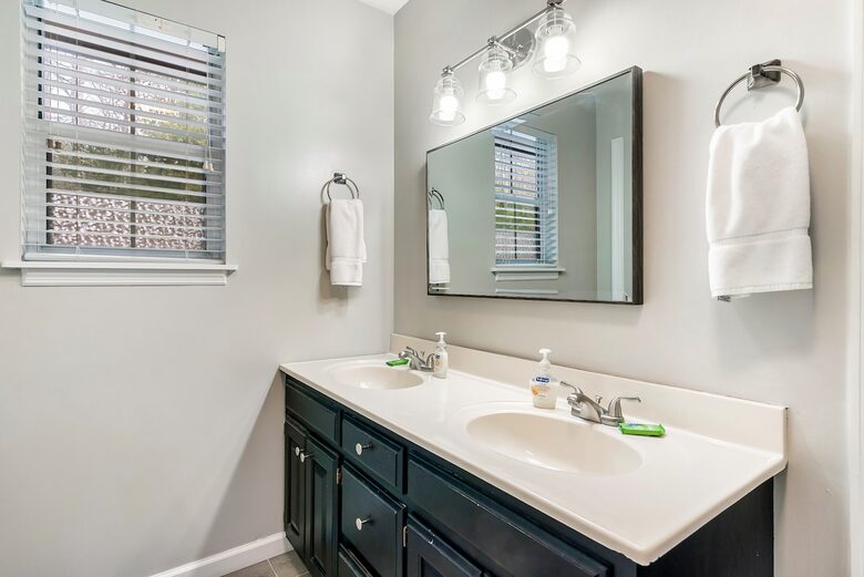 Mountain Haven Retreat - Sevierville, Tennessee