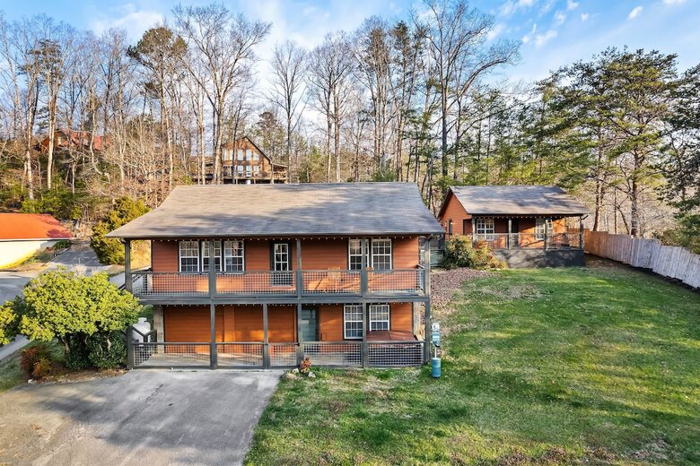 Mountain Haven Retreat - Sevierville, Tennessee