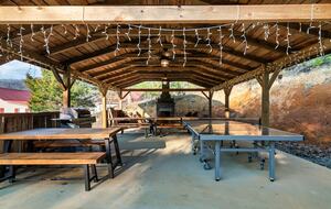 Mountain Haven Retreat - Sevierville, Tennessee