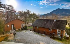 Mountain Haven Retreat - Sevierville, Tennessee