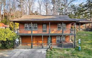 Mountain Haven Retreat - Sevierville, Tennessee