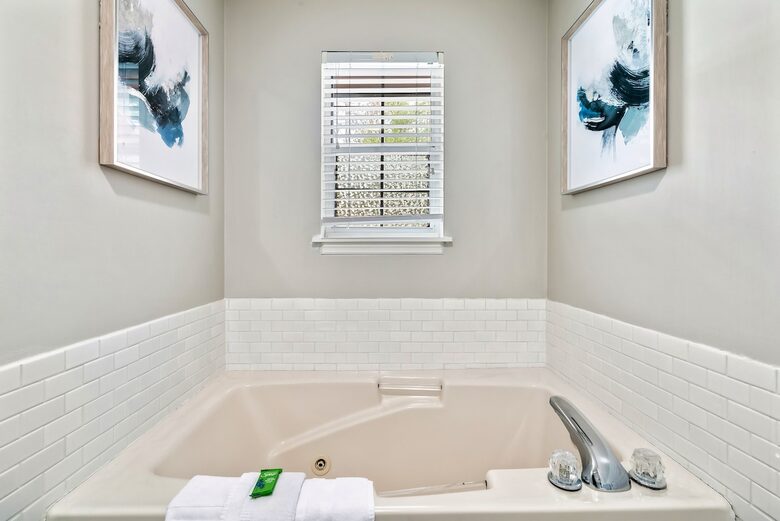 Mountain Haven Retreat - Sevierville, Tennessee