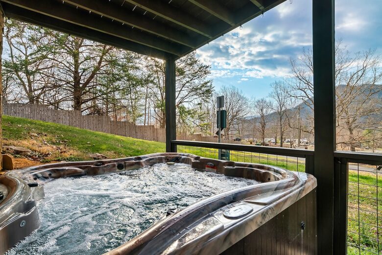 Mountain Haven Retreat - Sevierville, Tennessee