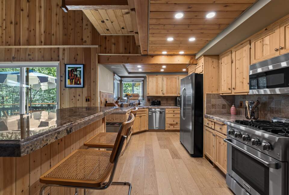 Modern Mountain Sanctuary on the North Shore - Lake Arrowhead, California