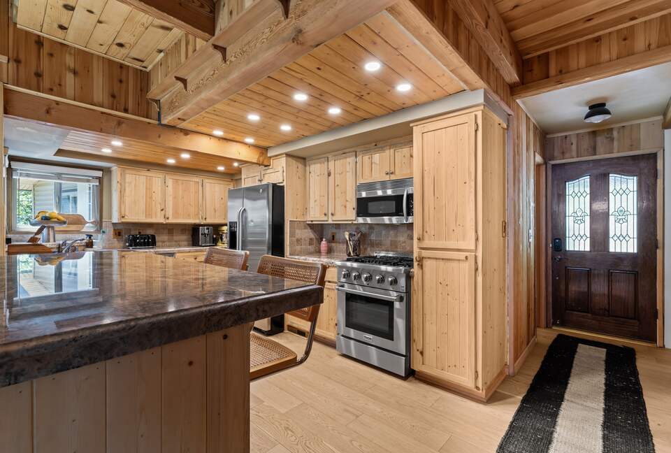 Modern Mountain Sanctuary on the North Shore - Lake Arrowhead, California