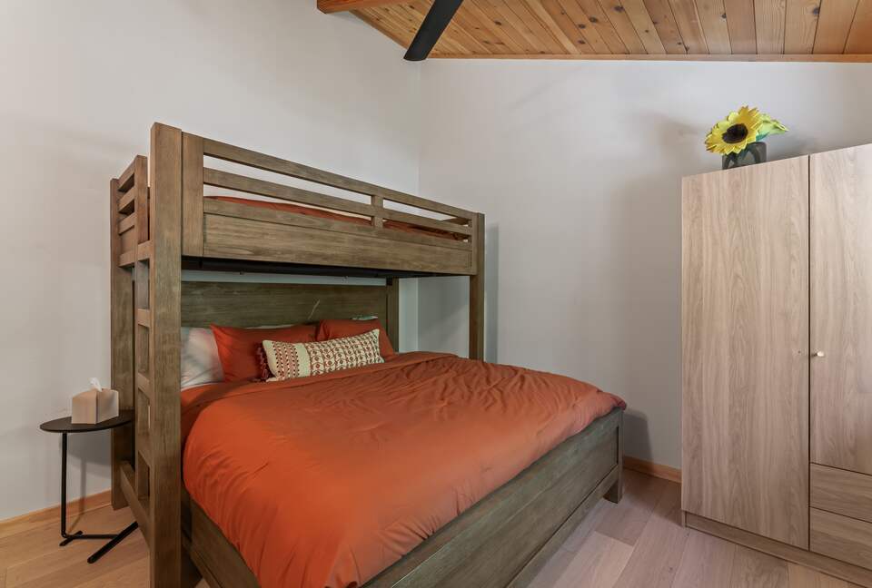 Modern Mountain Sanctuary on the North Shore - Lake Arrowhead, California