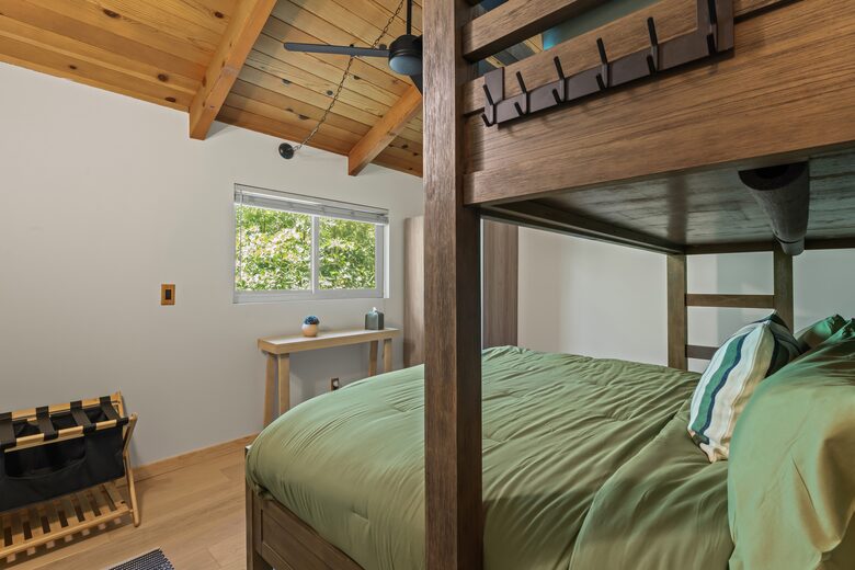 Modern Mountain Sanctuary on the North Shore - Lake Arrowhead, California