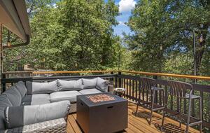 Modern Mountain Sanctuary on the North Shore - Lake Arrowhead, California