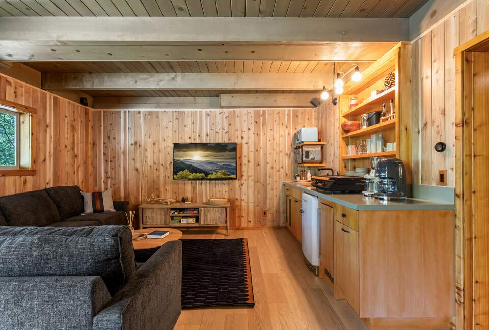 Modern Mountain Sanctuary on the North Shore - Lake Arrowhead, California