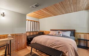 Modern Mountain Sanctuary on the North Shore - Lake Arrowhead, California