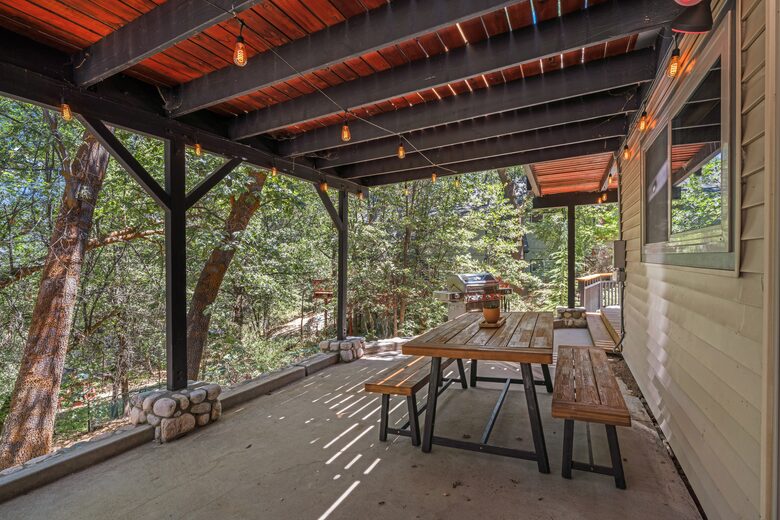 Modern Mountain Sanctuary on the North Shore - Lake Arrowhead, California