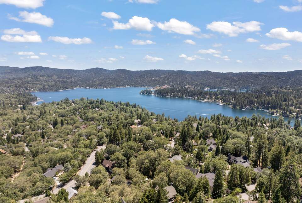 Modern Mountain Sanctuary on the North Shore - Lake Arrowhead, California