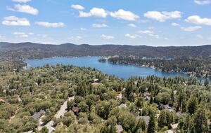 Modern Mountain Sanctuary on the North Shore - Lake Arrowhead, California