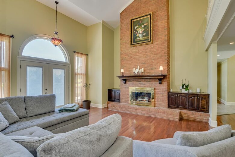 Poolside and Waterfront Bliss in Evans - Evans, Georgia