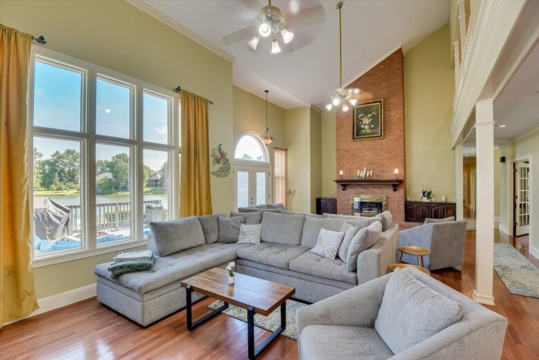 Poolside and Waterfront Bliss in Evans - Evans, Georgia